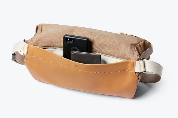 Bellroy|Sling – Premium 沙色 (福利品)