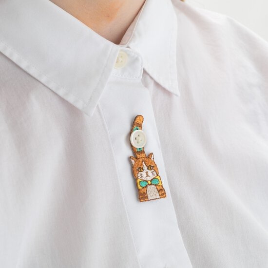 Orange Tokyo | Button Hook - 貓