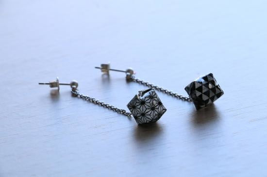 家田紙工 | Balloon耳環 和紋(黑)