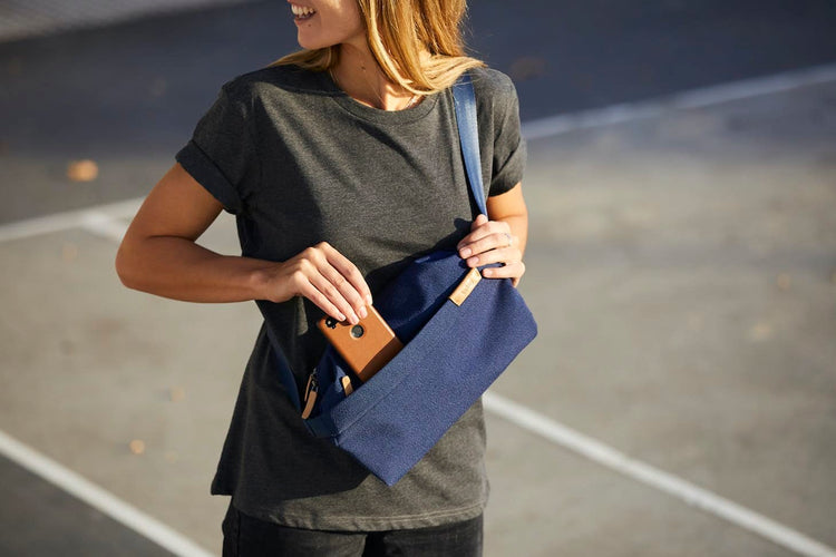 Bellroy | SLING 單肩隨行包 7L Charcoal 木炭色